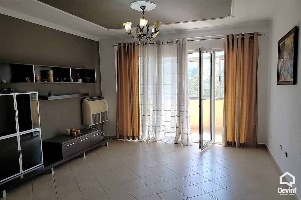 Tirane Qera Apartament 3+1+A Apartament prane Kopeshtit Zoologjik apartament