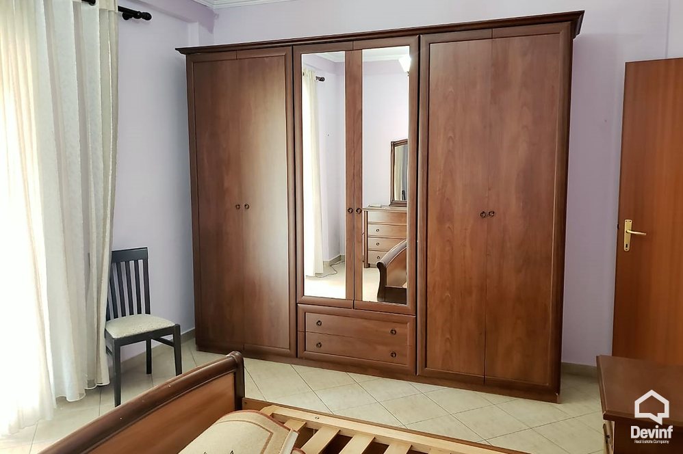 Tirane Qera Apartament 3+1+A Apartament prane Kopeshtit Zoologjik apartament