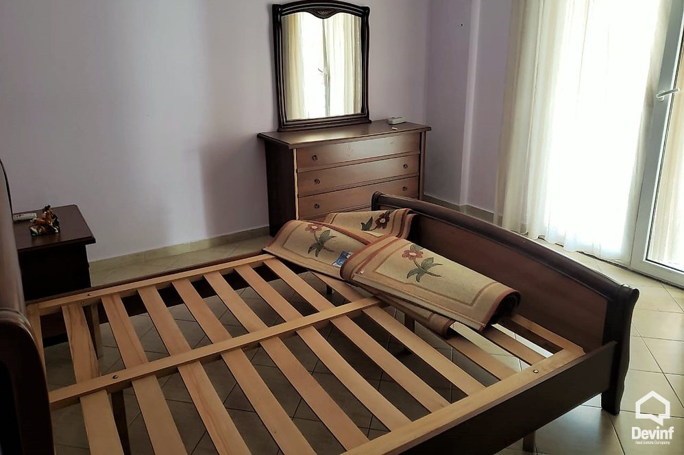 Tirane Qera Apartament 3+1+A Apartament prane Kopeshtit Zoologjik apartament