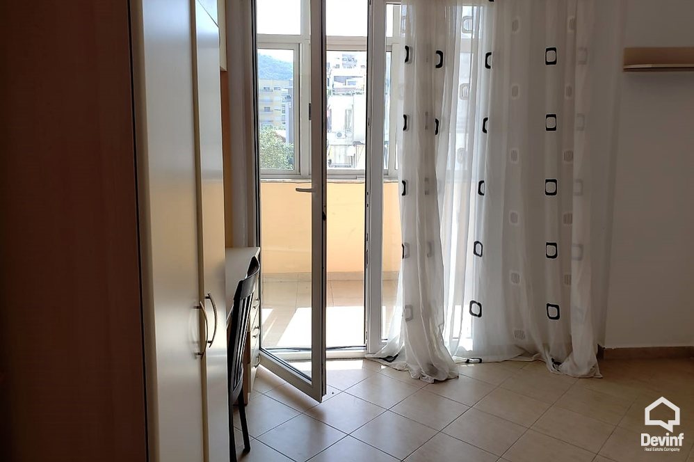 Tirane Qera Apartament 3+1+A Apartament prane Kopeshtit Zoologjik apartament