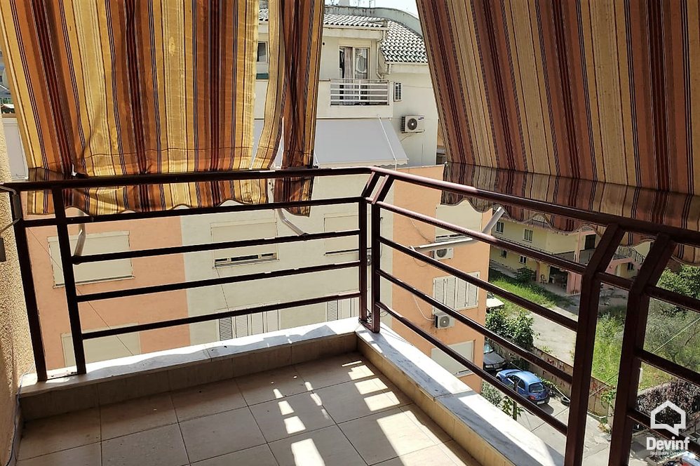 Tirane Qera Apartament 3+1+A Apartament prane Kopeshtit Zoologjik apartament