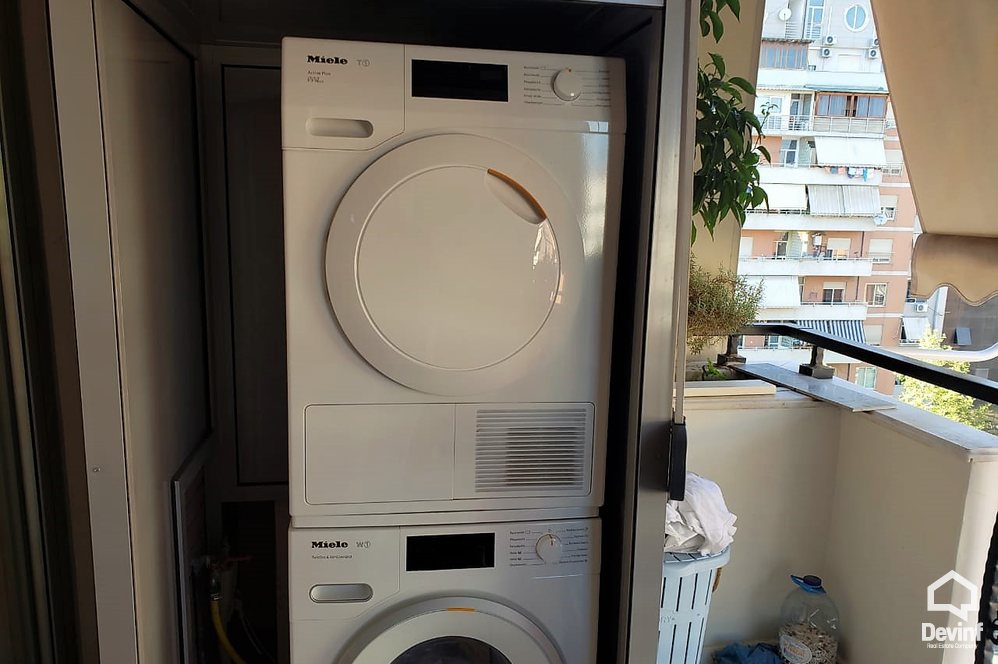 Tirane Qera Apartament 3+1+G Apartament ne Rr. Kavajes apartament kompleks rezidencial