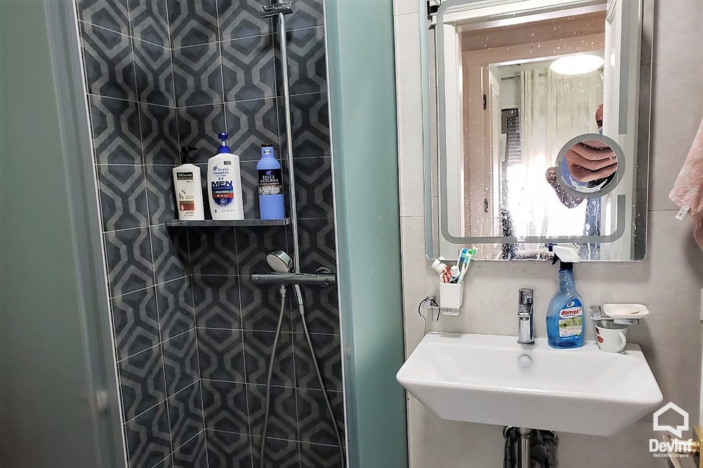 Tirane Qera Apartament 3+1+G Apartament ne Rr. Kavajes apartament kompleks rezidencial