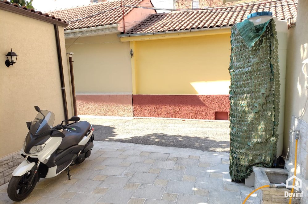 Tirane Qera Vile  Objekt ne qender te Tiranes zyre ndertese multifunksionale hotel