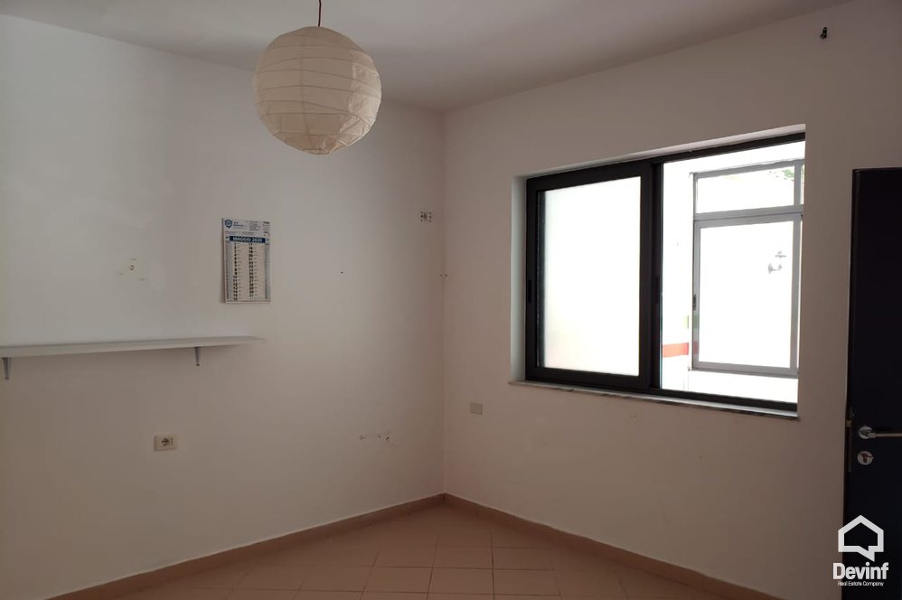 Tirane Qera Vile  Objekt ne qender te Tiranes zyre ndertese multifunksionale hotel