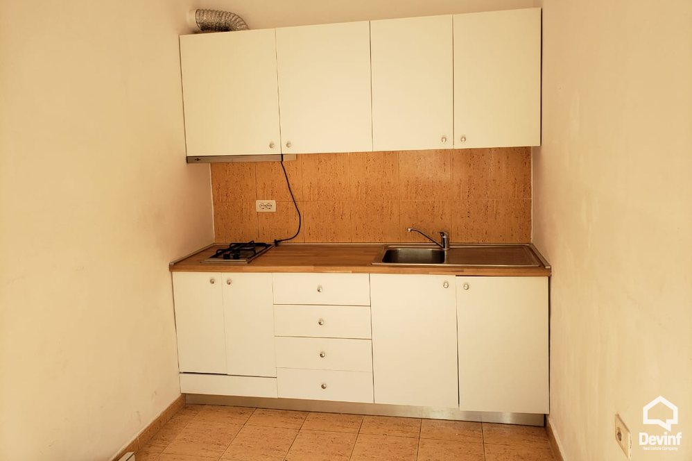 Tirane Qera Vile  Objekt ne qender te Tiranes zyre ndertese multifunksionale hotel