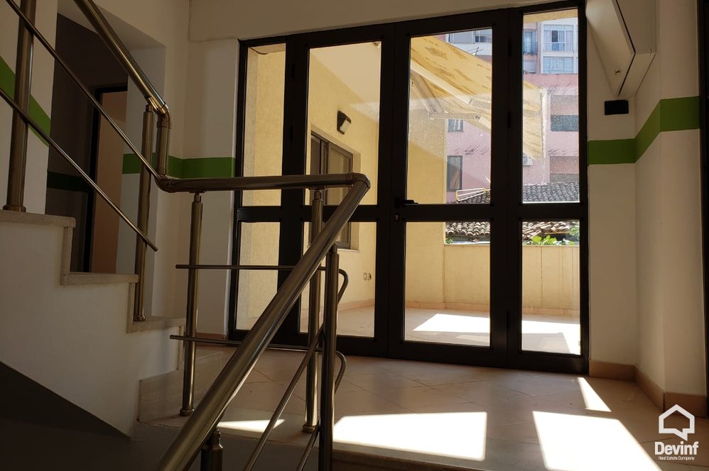 Tirane Qera Vile  Objekt ne qender te Tiranes zyre ndertese multifunksionale hotel