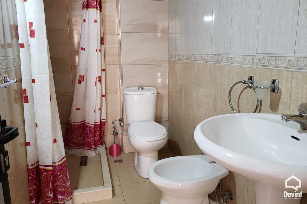 Tirane Qera Vile  Objekt ne qender te Tiranes zyre ndertese multifunksionale hotel