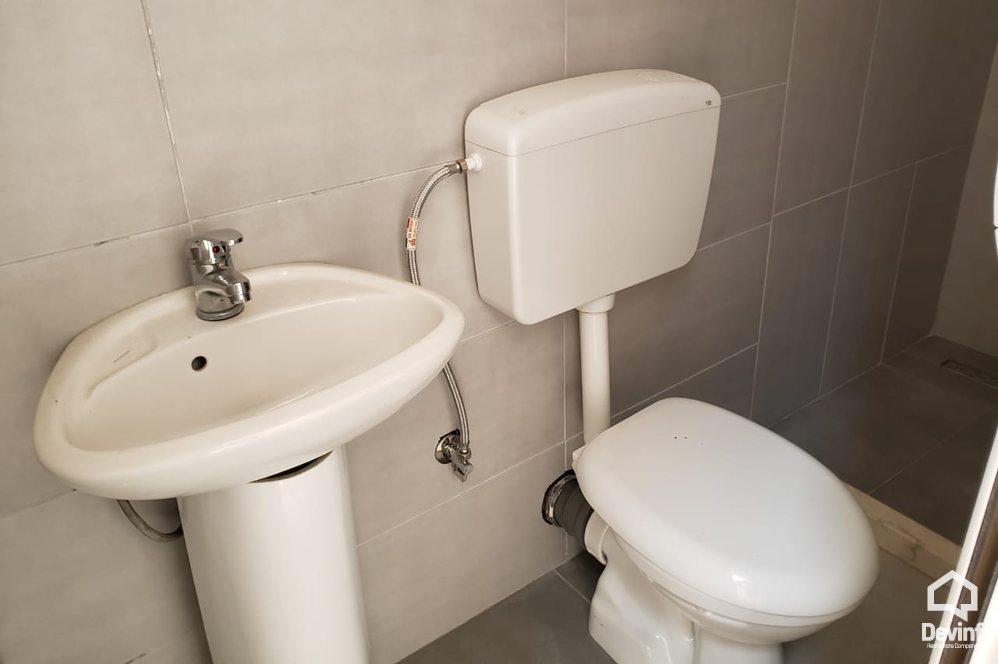 Tirane Qera Vile  Objekt ne qender te Tiranes zyre ndertese multifunksionale hotel