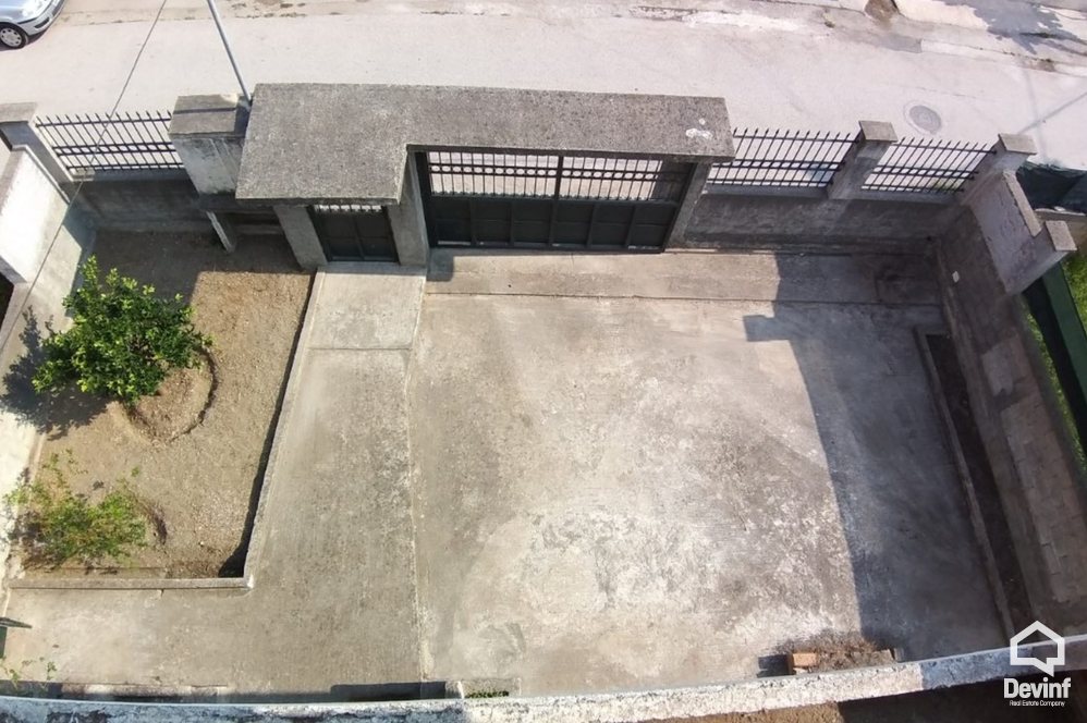 Durres For Sale Houses Me shume se 4 dhoma Zona e Shkozetit ne Durres 