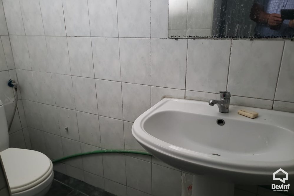 Tirane Qera Dyqan  Rruga Sulejman Delvina apartament zyre