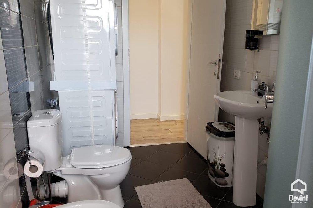 Tirane Shitje Apartament 2+1+A Pallat i ri prane restorant Freskut apartament