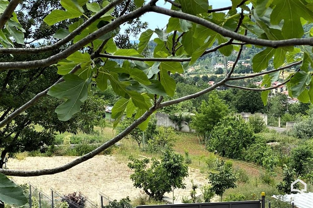 Tirane Shitje Toke  toka ndodhet ne zonen e Petreles toke per ndertim