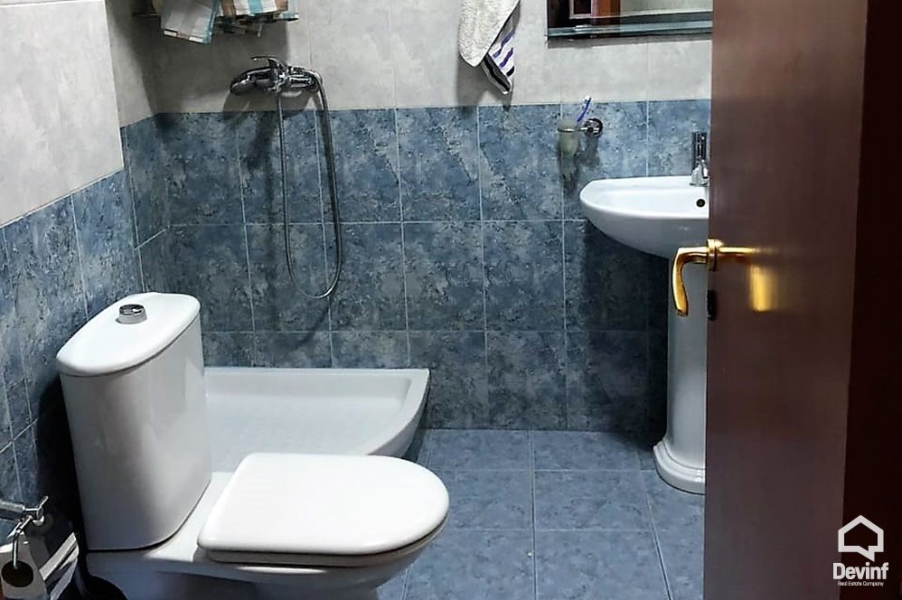 Tirane Shitje Apartament 2+1+A Pallati ndodhet prane Stacionit te Trenit apartament kompleks rezidencial