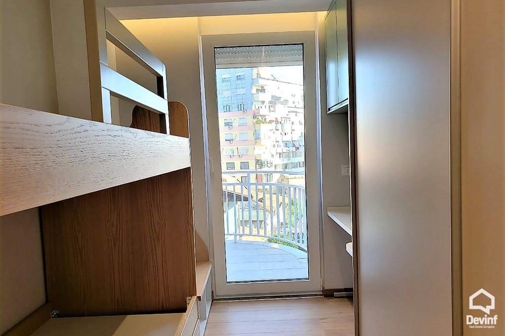 Tirane Shitje Apartament 2+1+A Prane Sheshit Avni Rustemi apartament