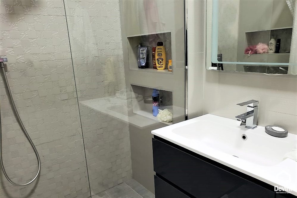 Tirane Shitje Apartament 3+1+G Kompleks Rezidencial, prane Liqenit te Thate apartament kompleks rezidencial