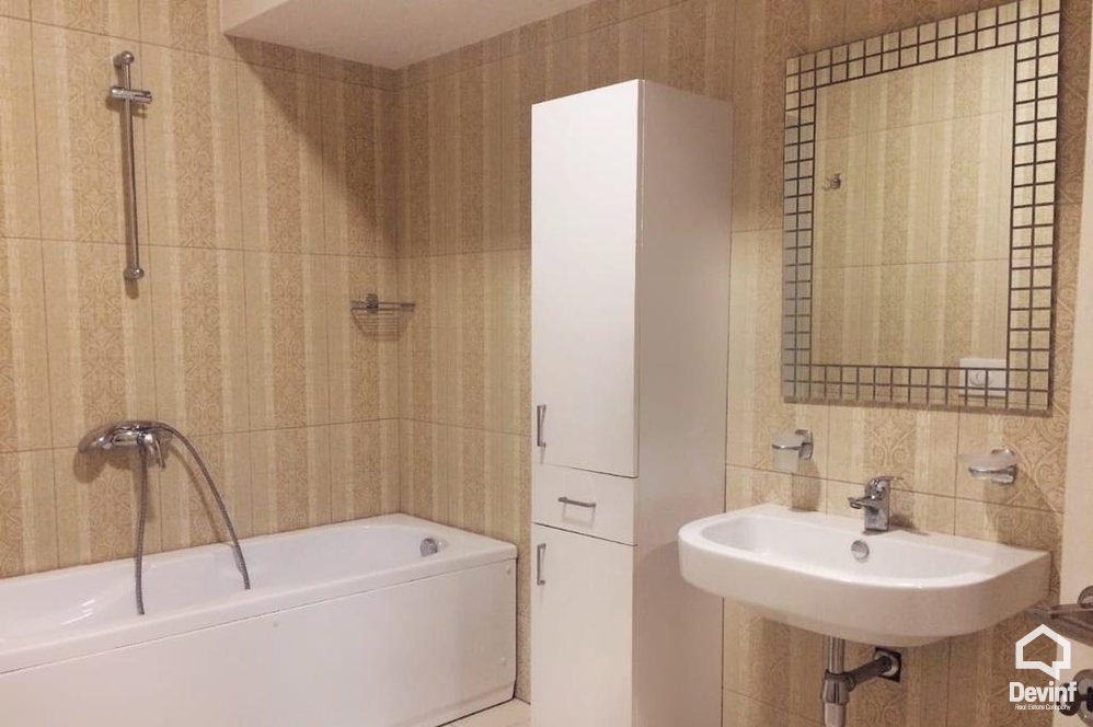 Tirane Shitje Apartament 2+1+A Prane Parkut te Madh te Liqenit apartament