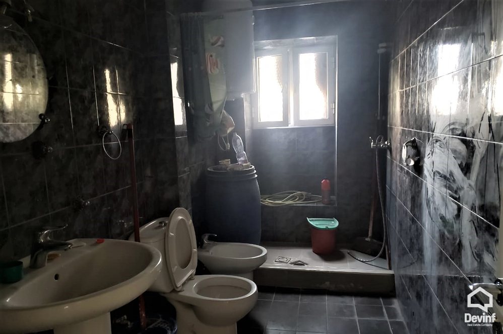 Tirane Qera Zyre 3+1+A Zyre ne qender te Tiranes apartament