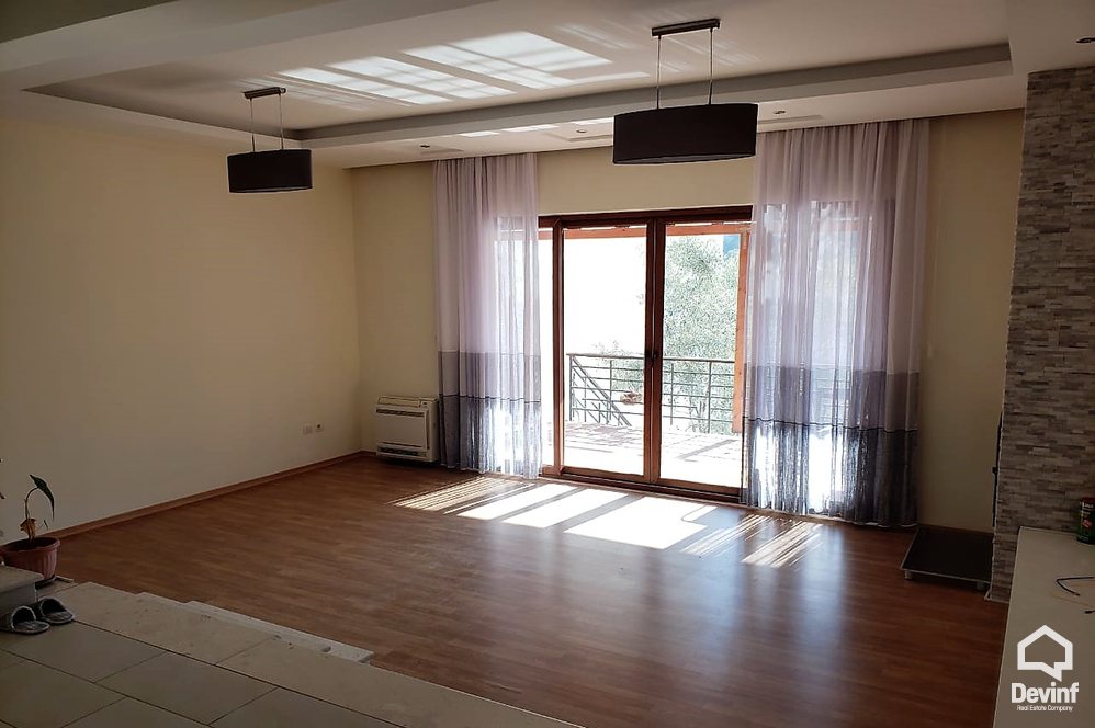 Tirane Qera Vile 3+1+G Kompleks Rezidencial, prane Liqenit te Tiranes vile kompleks rezidencial