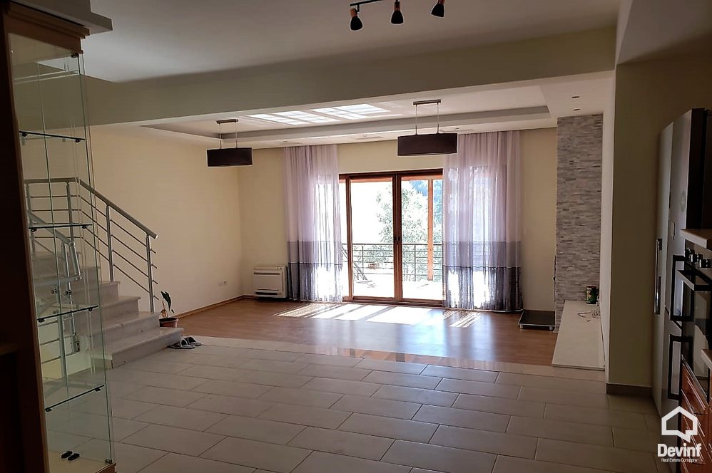 Tirane Qera Vile 3+1+G Kompleks Rezidencial, prane Liqenit te Tiranes vile kompleks rezidencial