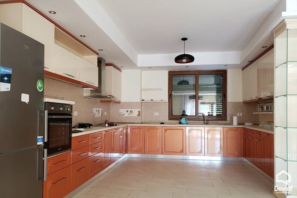 Tirane Qera Vile 3+1+G Kompleks Rezidencial, prane Liqenit te Tiranes vile kompleks rezidencial