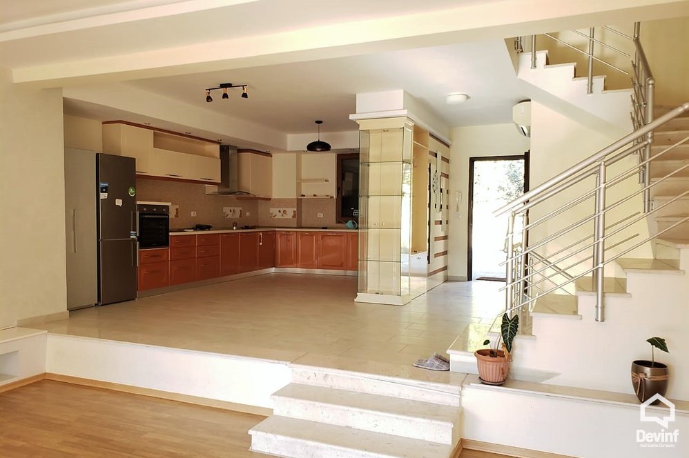 Tirane Qera Vile 3+1+G Kompleks Rezidencial, prane Liqenit te Tiranes vile kompleks rezidencial