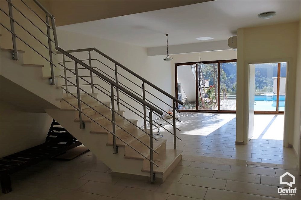 Tirane Qera Vile 3+1+G Kompleks Rezidencial, prane Liqenit te Tiranes vile kompleks rezidencial