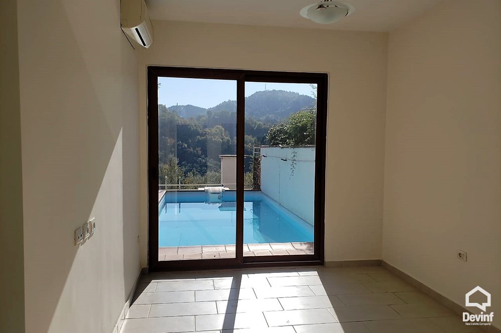 Tirane Qera Vile 3+1+G Kompleks Rezidencial, prane Liqenit te Tiranes vile kompleks rezidencial