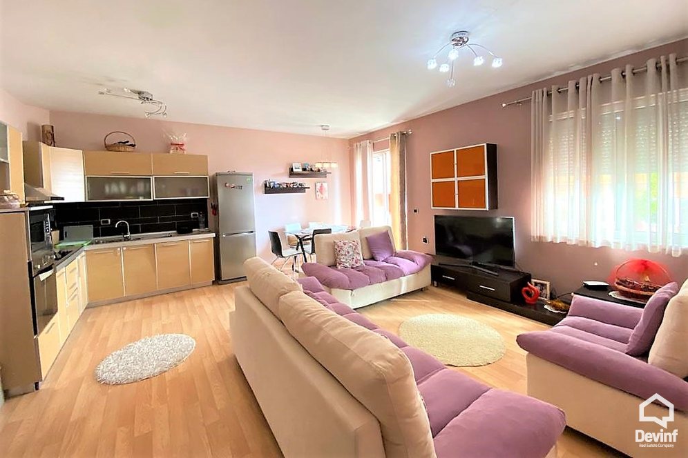 Ne Shitje Apartment 2 bedrooms + livingroom + kitchenette Bardhyl Road Tirane