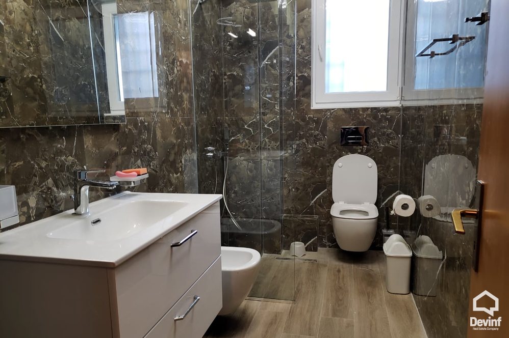 Tirane Qera Zyre 1+1+A Zyre ne zonen e Bllokut zyre