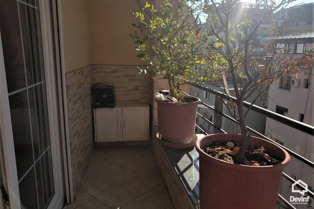 Tirane Qera Apartament 3+1+A Apartament prane Rr. Elbasanit apartament