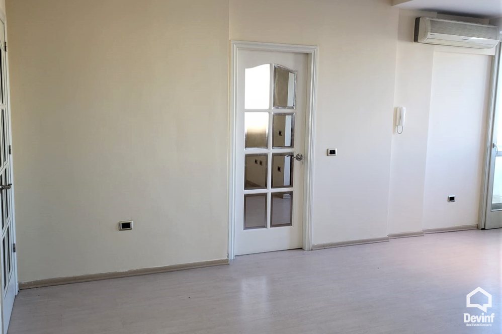 Tirane Qera Zyre  Zyre ne Rr. Sami Frasheri zyre