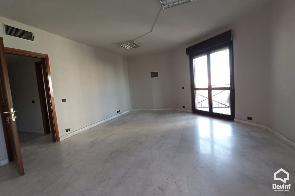 Tirane For Rent Office  Office in a business center, located in the center of Tirana Office Business Center