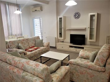 Apartament Qera Apartament i ri ne fillim te Rr. Medar Shtylla