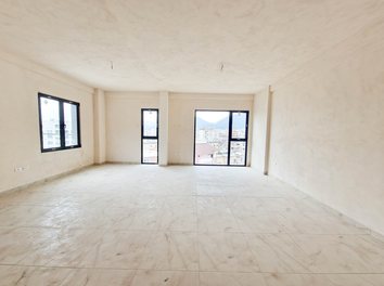 Apartament Shitje Rruga Todi Shkurit, prane Kompleksit Grand