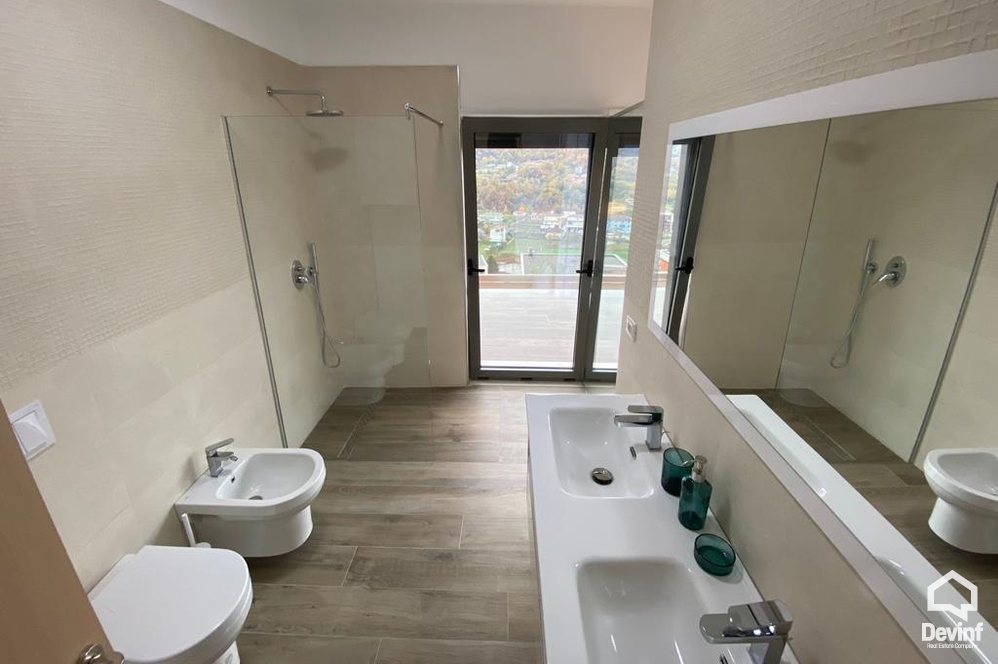 Tirane For Rent Villa 3+1 House in a residential compound in Petrela District, positioned close to Tirana East Gate Villa Residential Complex