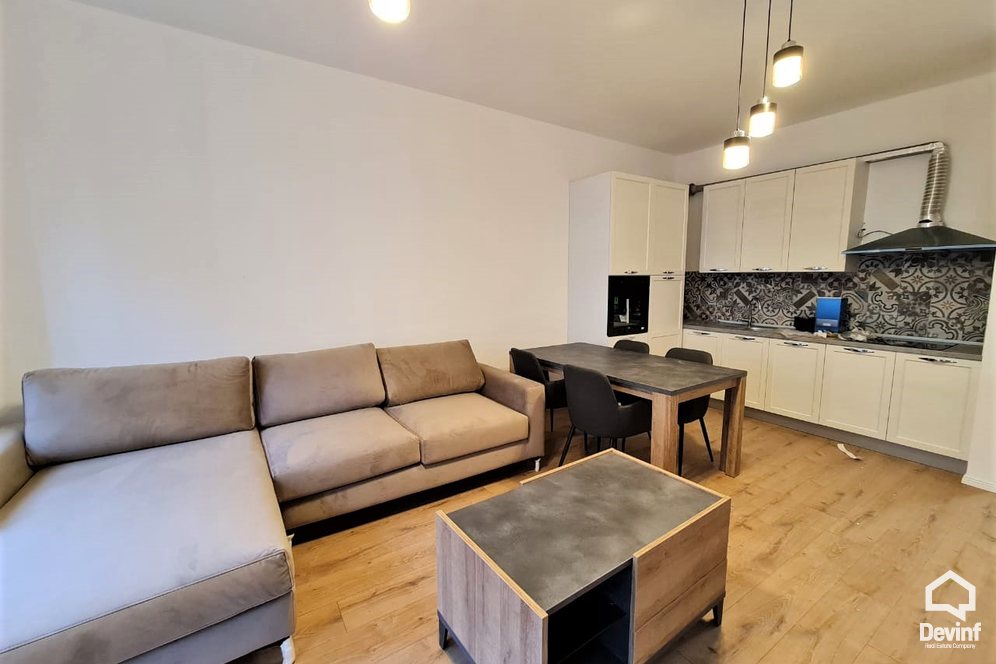 Me Qera Apartament 1+1+A Apartament ne zonen e Liqenit te Tiranes Tirane