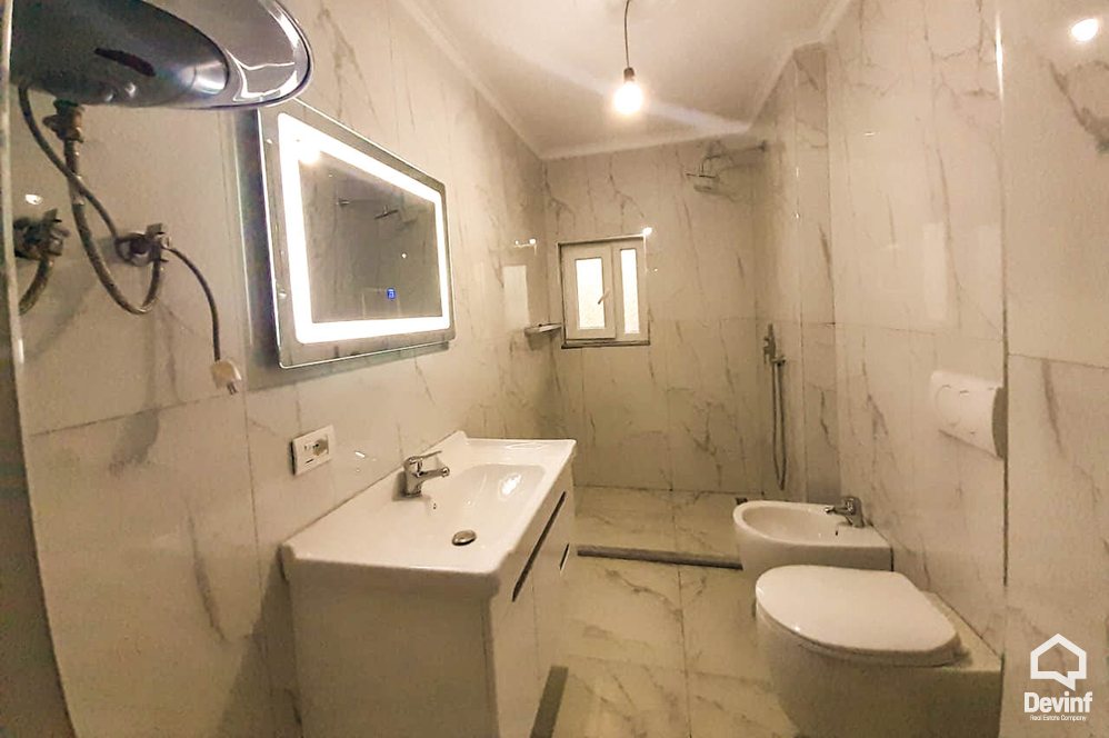 Tirane Shitje Apartament 1+1+A Sheshi Avni Rustemi, Pazari i Ri apartament