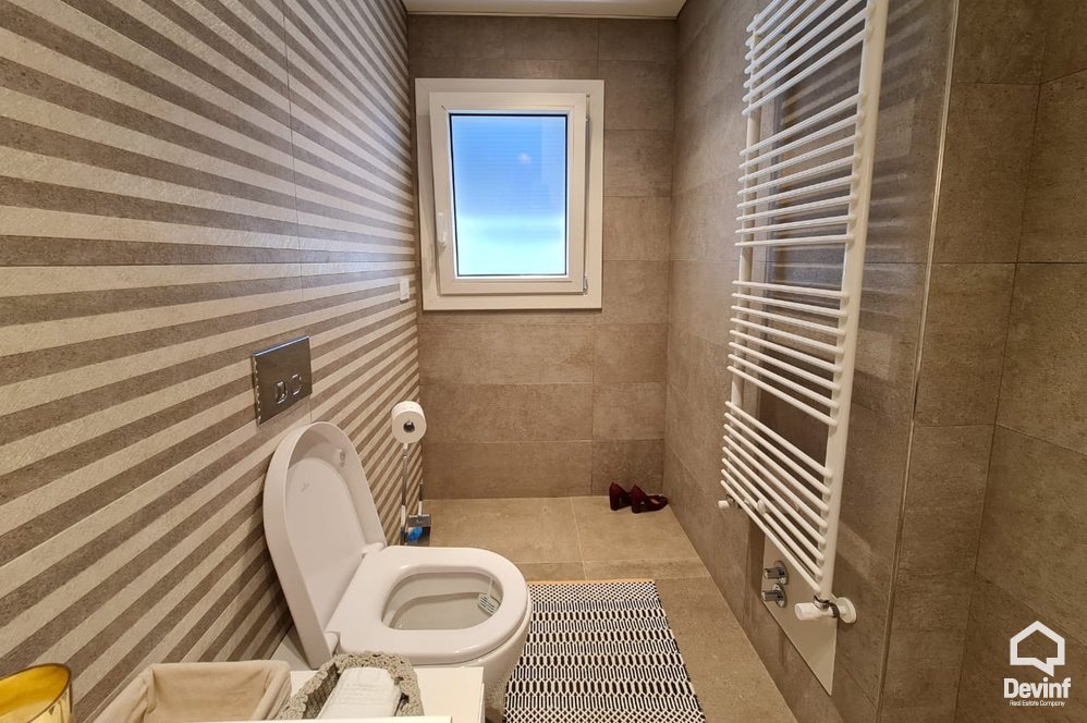 Tirane Shitje Vile  Kompleks rezidencial, prane Qendres Tregtare TEG vile kompleks rezidencial