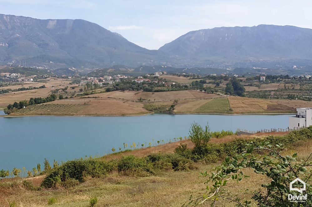 Tirane Shitje Toke  Toke buze liqenit te Farkes toke per ndertim