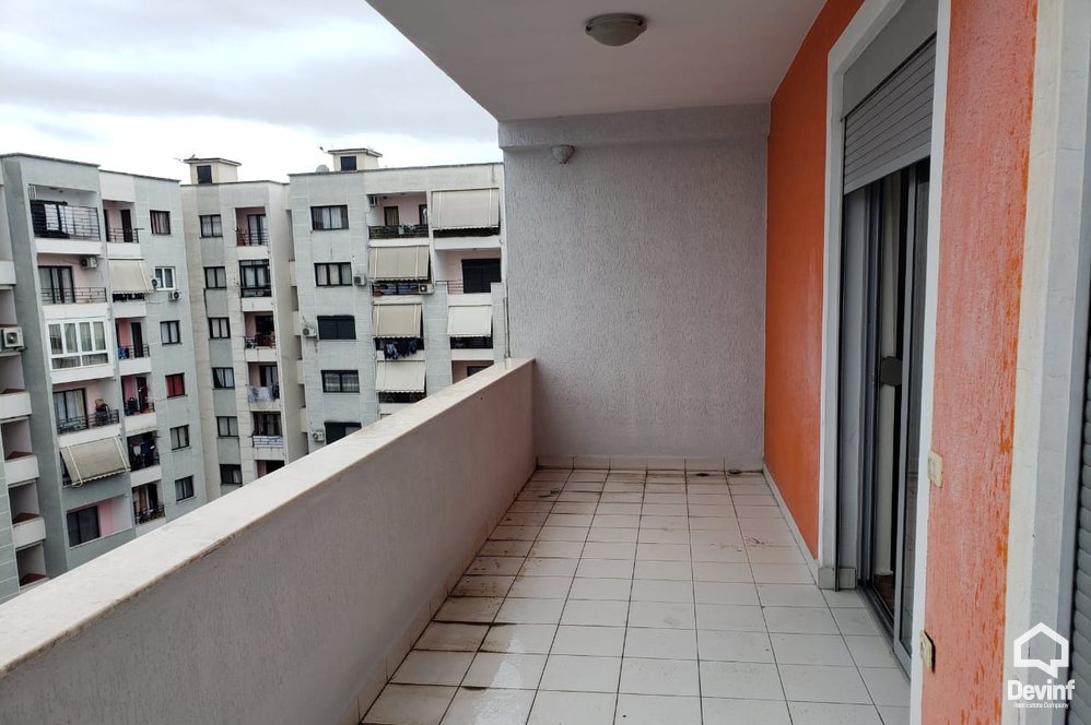 Tirane Qera Apartament 1+1+A Ne zonen e Yzberishtit, prane pallateve Cabej apartament