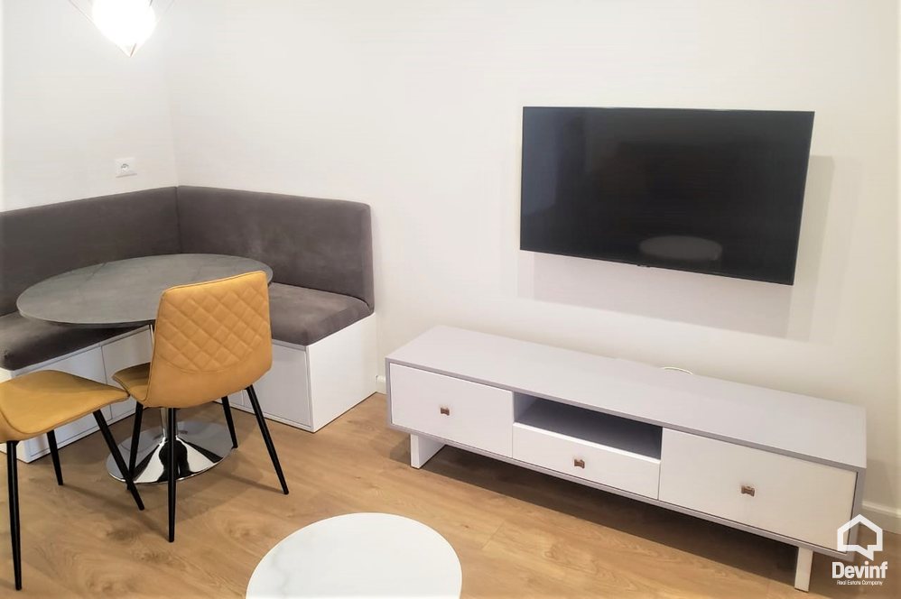 Tirane Qera Apartament 1+1+A Ne Bulevardin Zogu i I apartament