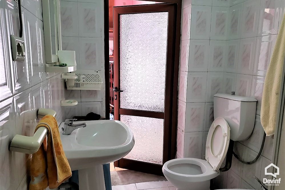 Tirane Shitje Apartament 2+1+G Rruga e Barrikadave, prane unazes apartament
