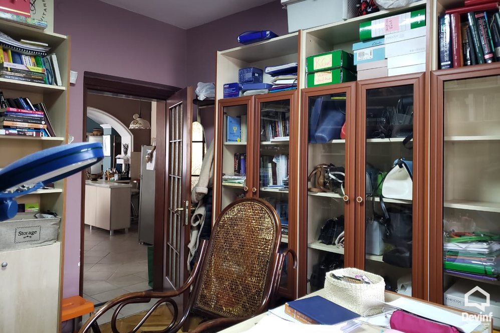 Tirane Qera Apartament 4+1+A Apartament ne Bulevardin Zogu i I apartament zyre