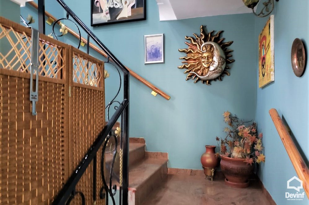 Tirane Qera Apartament 4+1+A Apartament ne Bulevardin Zogu i I apartament zyre