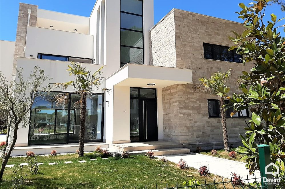 Durres For Sale Villa  Residential Complex, San Pietro Resort, Lalezi Bay, Durres Villa bregdet Residential Complex