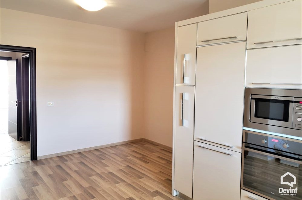Tirane For Sale Villa Me shume se 4 dhoma A villa in a residential compound located in Farka area Villa Residential Complex