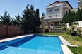 Me Qera Villa More then 4 rooms A house in a residential compound located in Farka Area Tirane