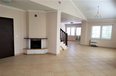 Me Qera Villa More then 4 rooms A house in a residential compound located in Farka Area Tirane