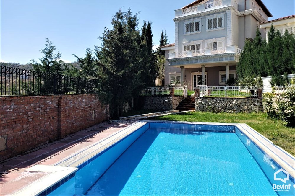 Tirane For Rent Villa Me shume se 4 dhoma A house in a residential compound located in Farka Area Villa Residential Complex